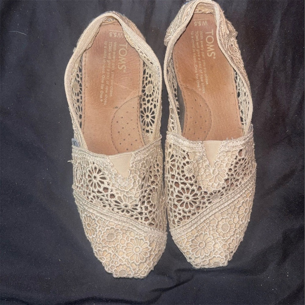 TOMS Alpargata Slip-On Flats Womens 5.5 Ivory Crochet Lace Floral Classics